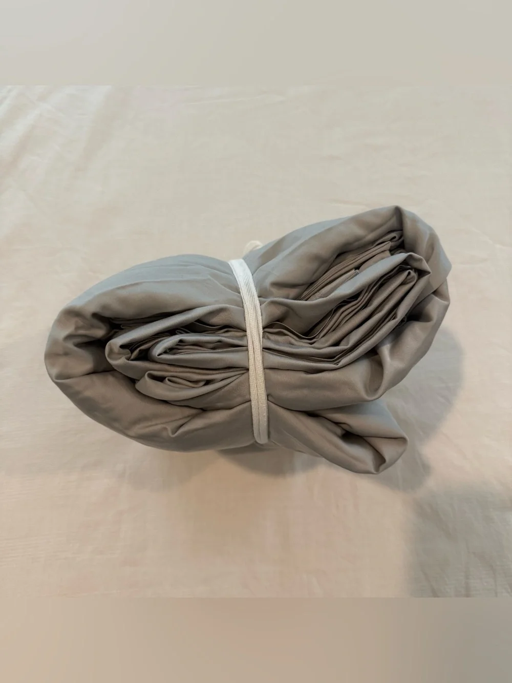 New Quince 4-piece Bamboo Sheet Set Full Size - Light Grey MSRP $124